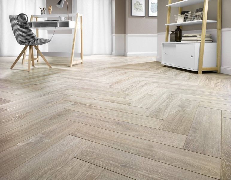 ЛАМИНАТ ALSAPAN (ALSAFLOOR) BATON ROMPU (HERRINGBONE) 628 W 5G ПР 640X143X12 182146 фото
